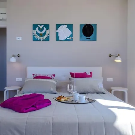 Villa Family And Friends *