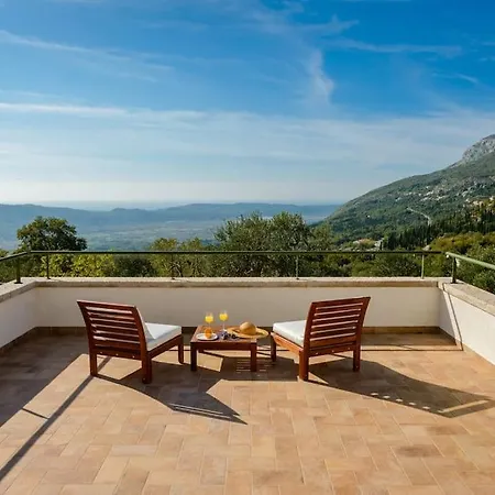 Family And Friends *