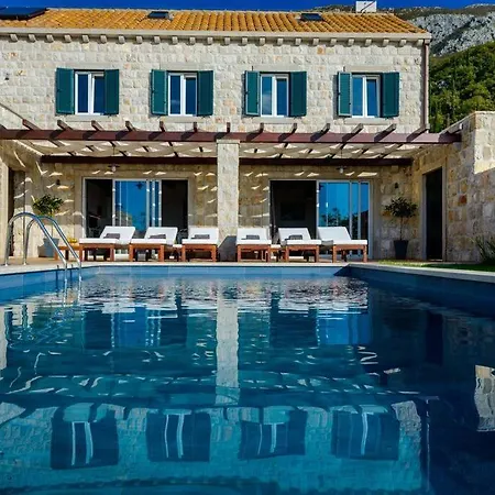 Family And Friends *