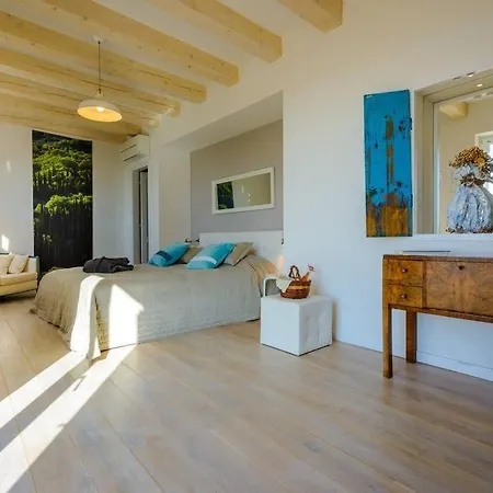 Family And Friends Villa *