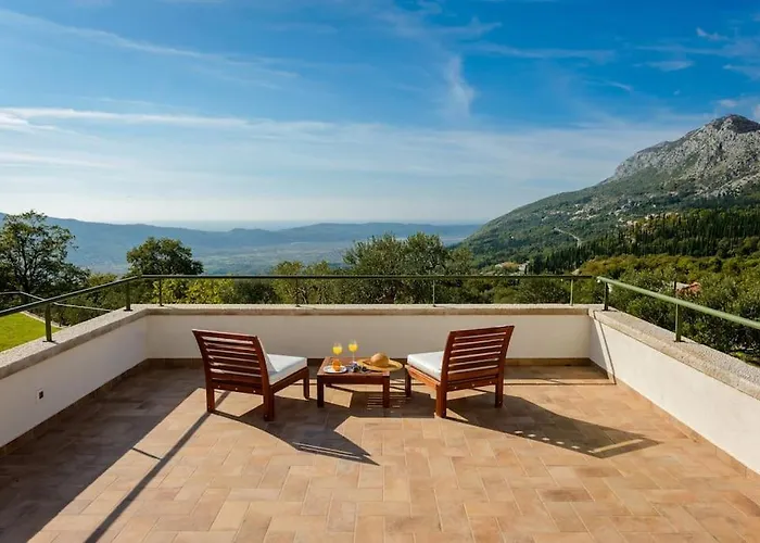 Family And Friends *