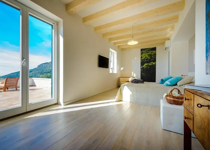 فيلة Family And Friends