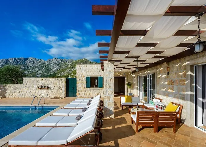 Family And Friends Dubravka