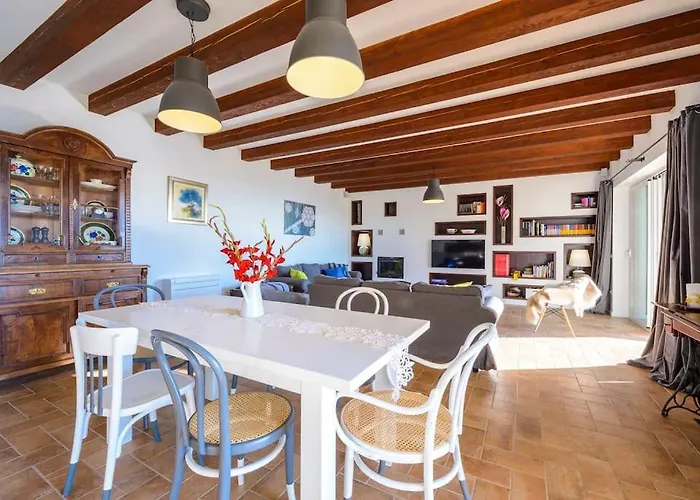 Family And Friends *